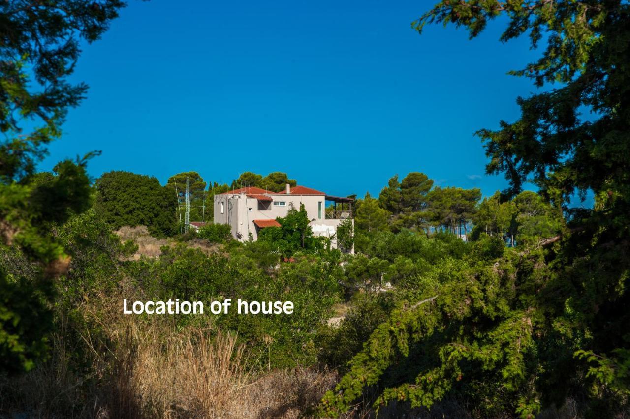 Villa Helmata With Privecy